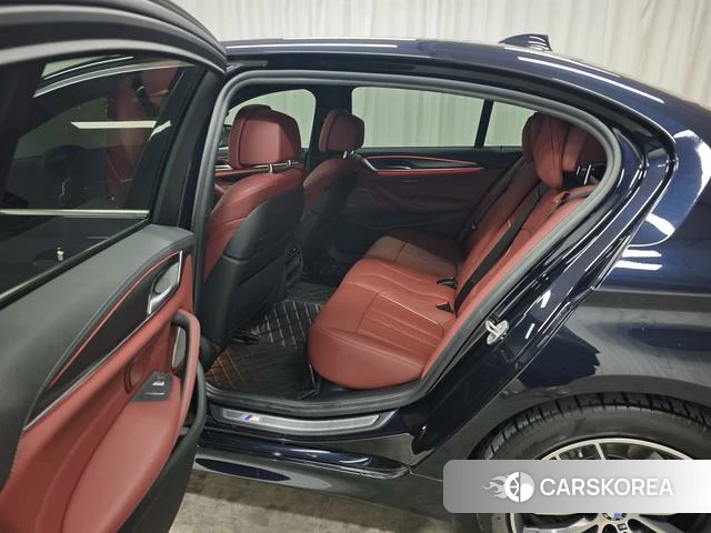 BMW 5 series PHEV id 4261313 из Китая 10