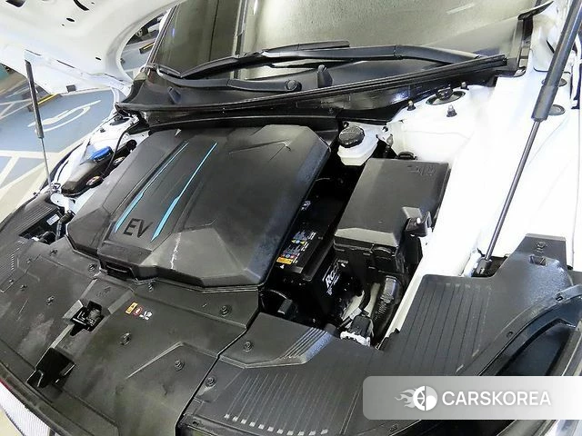 Hyundai Ionic 5 id 3904317 из Кореи 10