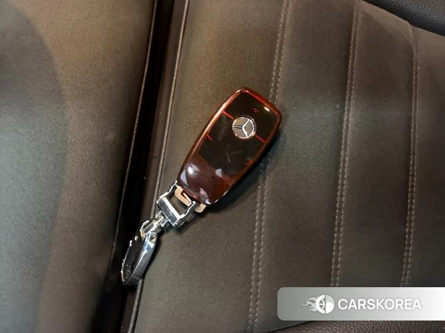 Mercedes-Benz Class C id 4264603 из Китая 10