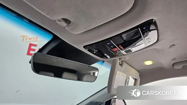 Hyundai Grandeur (GN7) id 3353982 из Кореи 10