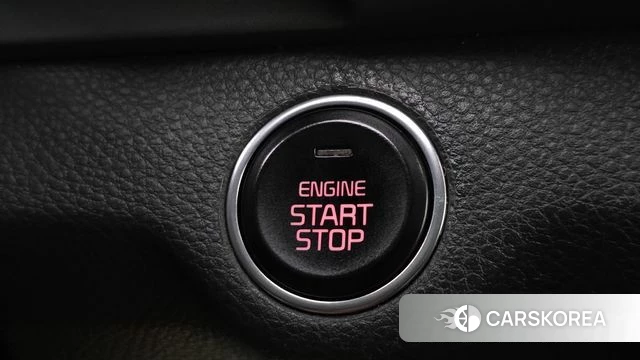Kia Stonic id 4672620 из Кореи 10