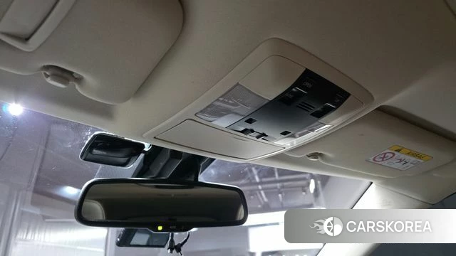 Lexus CT200h id 3867469 из Кореи 10