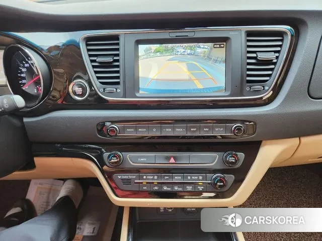 Kia The New Carnival id 3055622 из Кореи 10