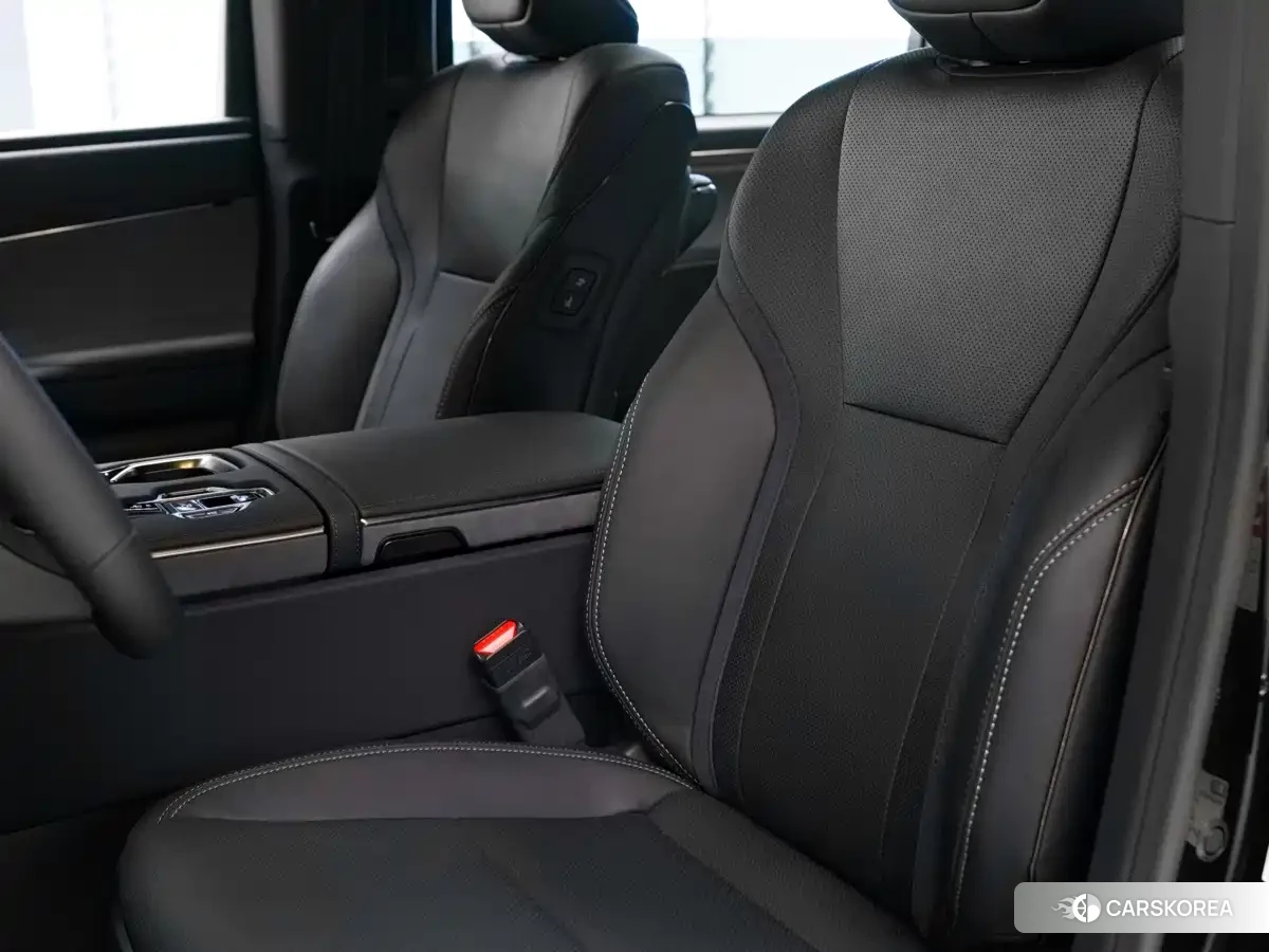 Lexus LM id 4679737 из Китая 10