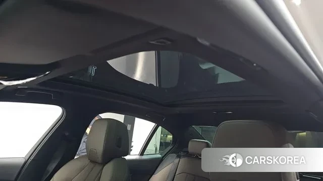 BMW 5 Series (G60) id 3057845 из Кореи 10