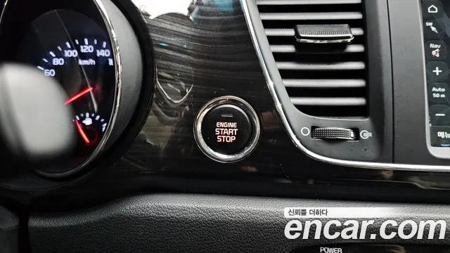 Kia The New Carnival id 2393746 из Кореи 10