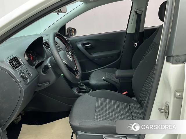 Volkswagen Polo id 4212319 из Китая 10