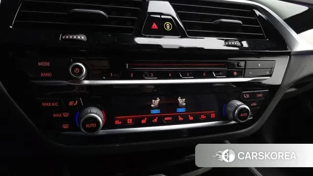 BMW 5 Series (G30) id 3677210 из Кореи 10