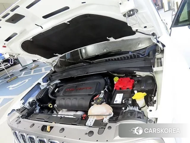 Jeep Renegade id 3225647 из Кореи 10