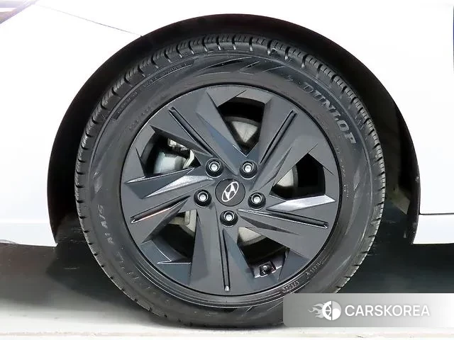 Hyundai Avante Hybrid (CN7) id 3478754 из Кореи 10