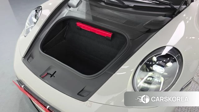 Porsche 911(992) id 4442781 из Кореи 10