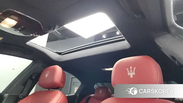 Maserati Ghibli id 3197022 из Кореи 10