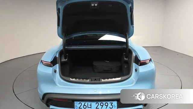 Porsche Taycan id 4489227 из Кореи 10