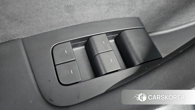 Tesla Model Y id 4381784 из Кореи 10