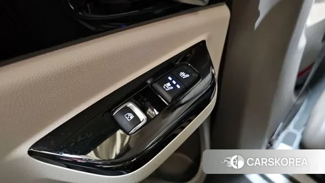 Kia Carnival 4th generation id 2915152 из Кореи 10