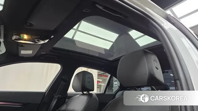 BMW 5 Series (G60) id 3080117 из Кореи 10