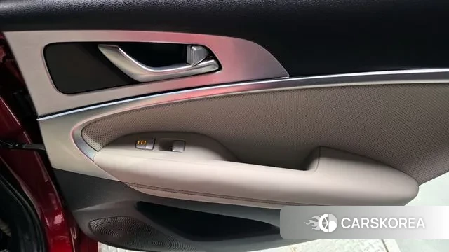 Genesis G70 id 2995272 из Кореи 10