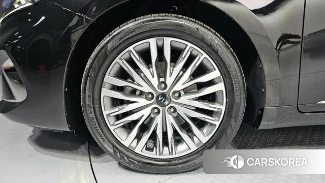 Kia K7 Premier Hybrid id 3954747 из Кореи 10