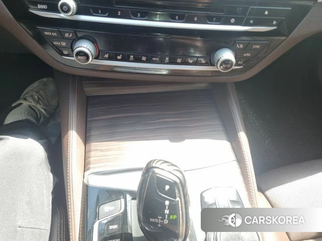BMW 5 Series (G30) id 4502617 из Кореи 10