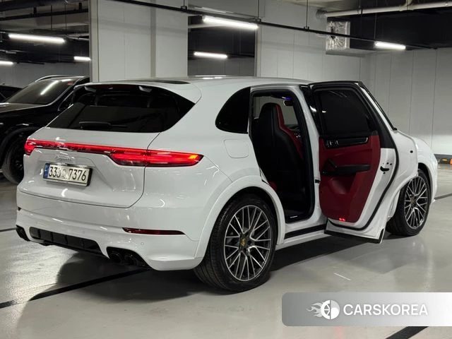 Porsche Cayenne (PO536) id 4255105 из Кореи 10
