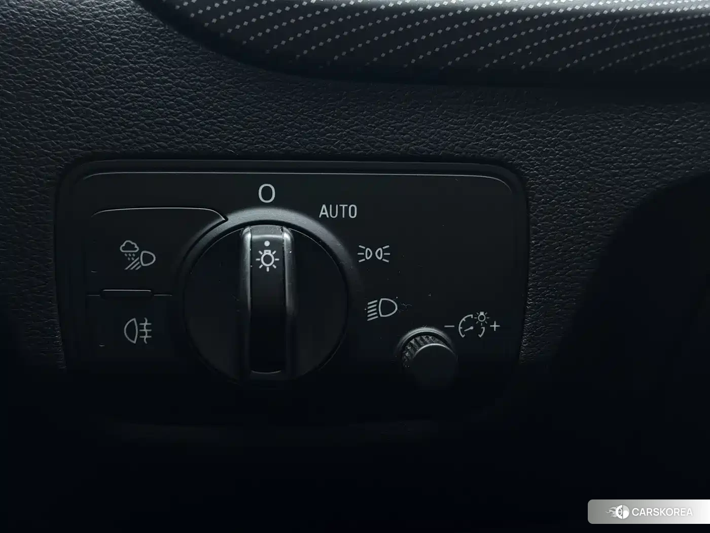 Audi Q2L id 4589312 из Китая 10