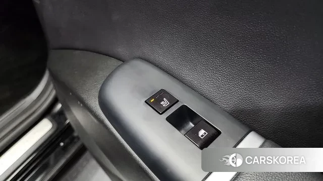 Hyundai Grandeur (GN7) id 3685211 из Кореи 10