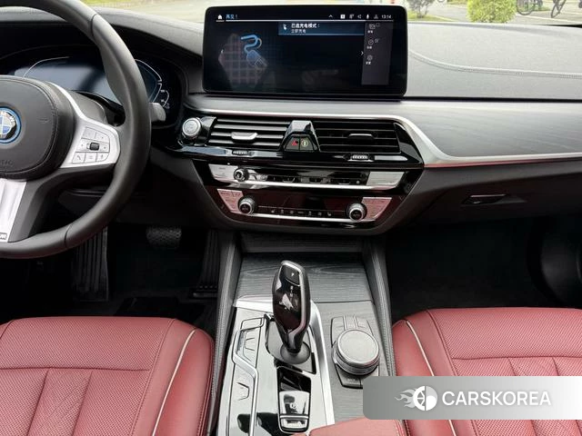 BMW 5 series PHEV id 4277257 из Китая 10