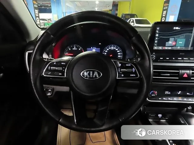 Kia Seltos id 3319276 из Кореи 10