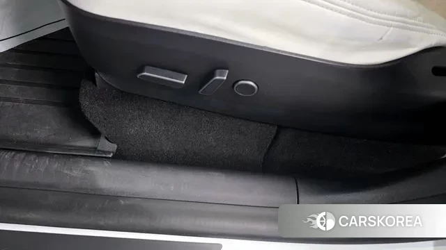 Tesla Model Y id 3306928 из Кореи 10