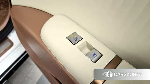 Hyundai Grandeur (GN7) id 3763476 из Кореи 10