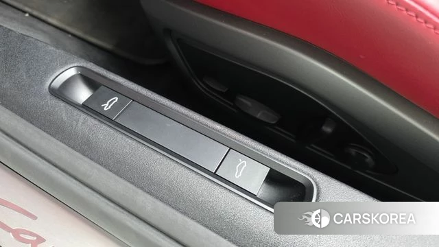 Porsche 911(992) id 4557250 из Кореи 10