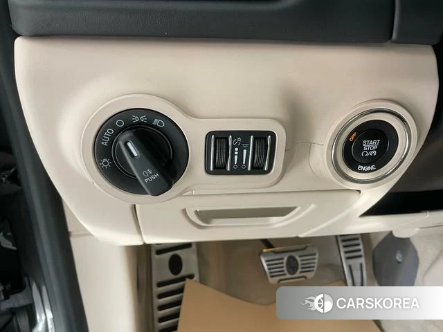Maserati Ghibli id 4209142 из Китая 10