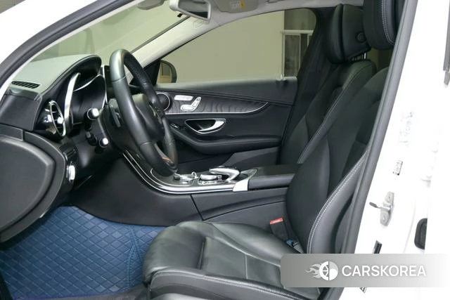Mercedes-Benz Class C id 4210404 из Китая 10