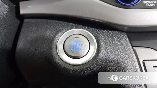 Hyundai Avante AD id 3193588 из Кореи 10