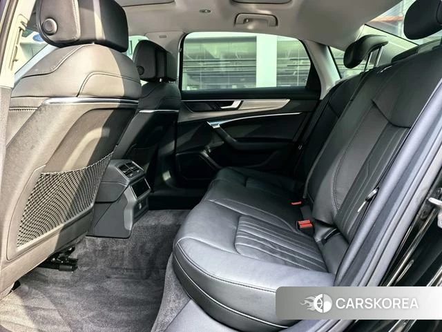 Audi A6L id 4239169 из Китая 10