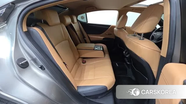 Lexus ES300h 7th generation id 3377781 из Кореи 10