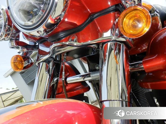 Harley-Davidson Electra Glide FLHTCUSE1800 CVO id 3947966 из Японии 10