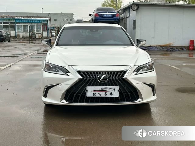 Lexus ES id 4307412 из Китая 10