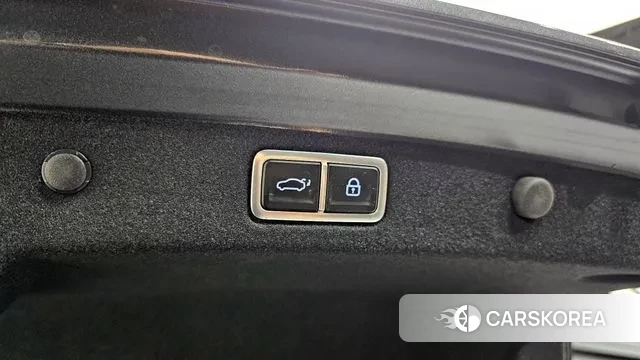 Hyundai Grandeur Hybrid (GN7) id 2889438 из Кореи 10