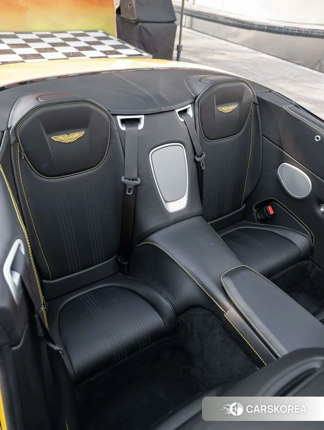 Aston Martin DB11 id 4239393 из Китая 10