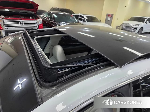 Hyundai Grandeur (GN7) id 4298658 из Кореи 10