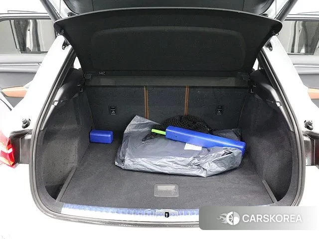 Audi Q3 (F3) id 2885929 из Кореи 10