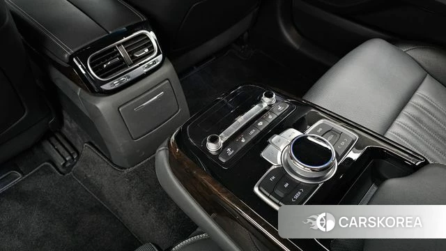 Genesis G90 id 4794426 из Кореи 10