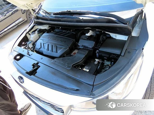 Kia The New Carnival id 4465584 из Кореи 10