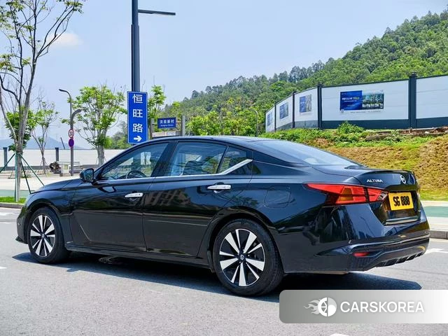 Nissan Teana id 4212955 из Китая 10