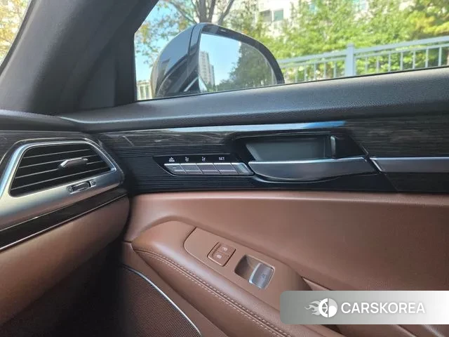 Genesis G90 id 3474533 из Кореи 10