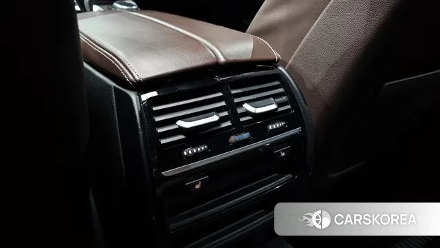 BMW 5 Series (G30) id 3489864 из Кореи 10