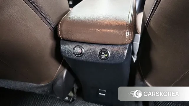 Toyota Prius 4th Generation id 3703700 из Кореи 10