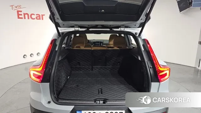 Volvo XC40 id 3659895 из Кореи 10