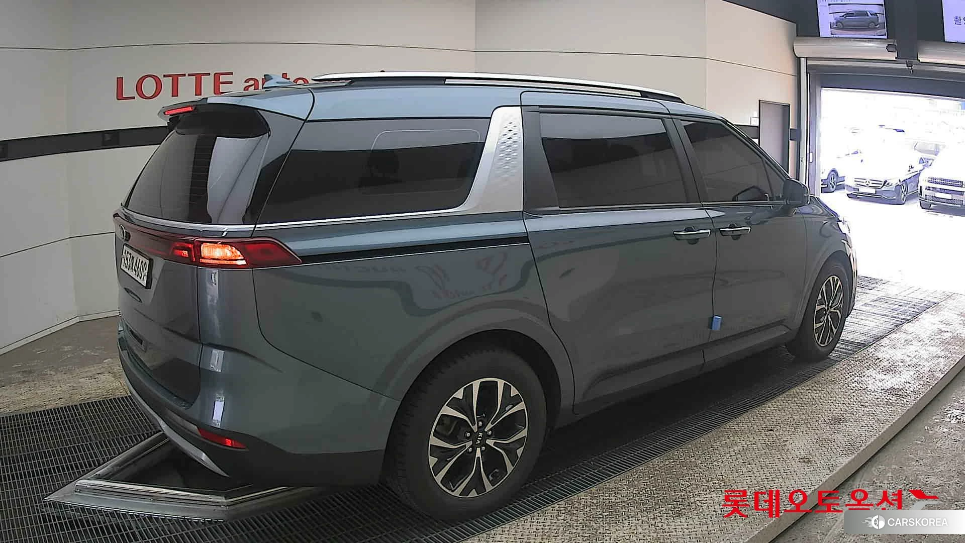 Kia Carnival id 3875761 из Кореи 10